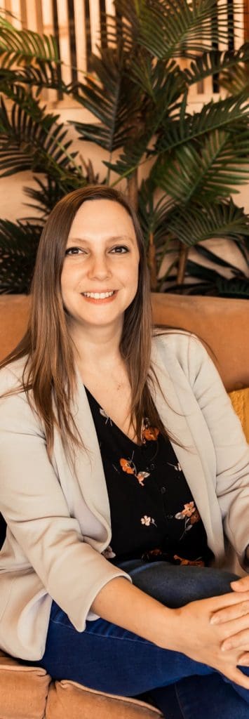 c9b4b6_0e06860bf1464efa8dea6ee70ea3a1e6_mv2